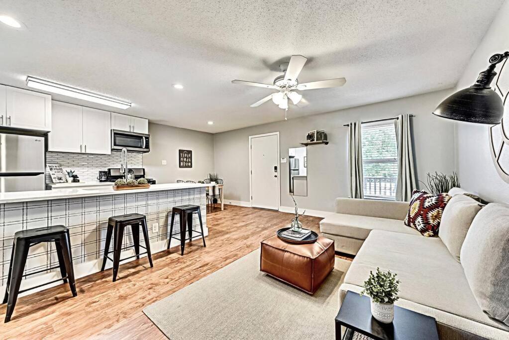 New - Near Deep Ellum + Downtown Dallas Flat Eksteriør billede